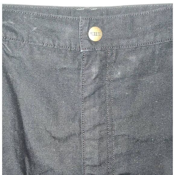 5.11 TACTICAL Men's Black shorts. Size 42. Inseam 9.25". - Picture 3 of 4